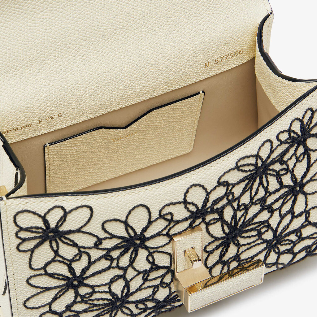 Iside Daisy Crossbody Micro Bag - Pergamena White/Black - Vitello VS-Ricamo Margherite - Valextra - 2