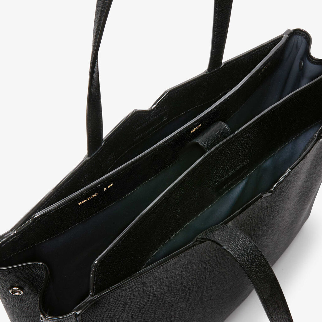 Men's Black Leather Horizontal shopping bag | Valextra V-Line