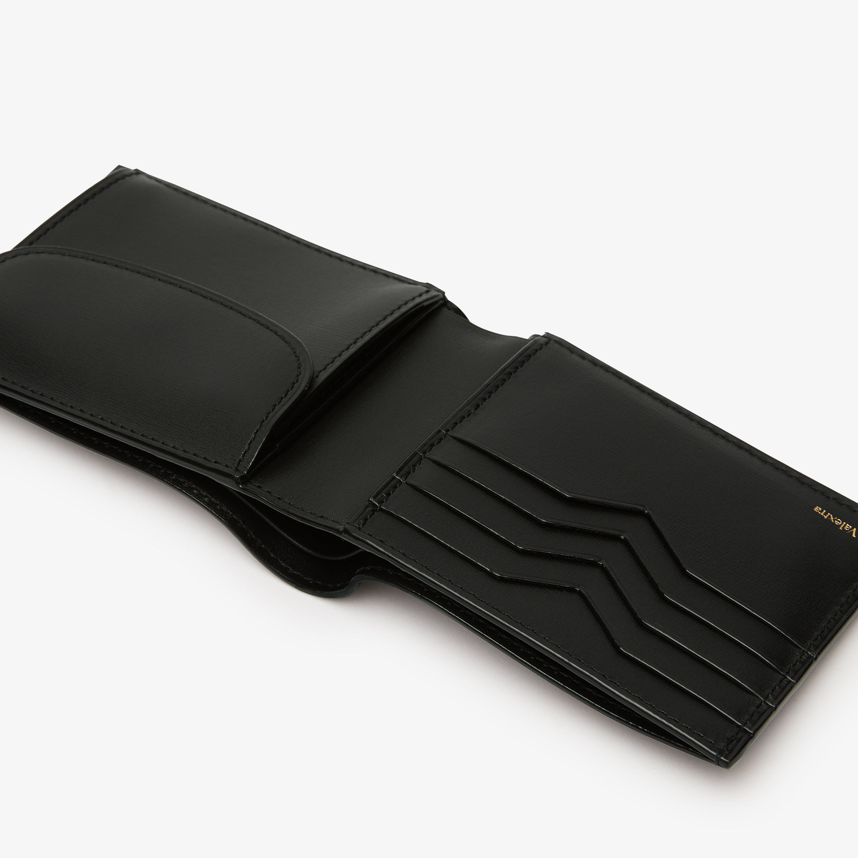 Men & Women's minimalist grain leather wallets | Valextra